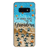 PERSONALIZED MY FAVORITE PEOPLE CALL ME GRANDMA TURTLE PHONECASE QTDT2603
