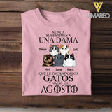 PERSONALIZED NUNCA SUBESTIMES A UNA DAMA QUE LE ENCANTAN LOS GATOS AGOSTO TSHIRT QTTQ0504