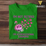 PERSONALIZED I'M NOT RETIRED I'M A PROFESSIONAL GRANDMA FLAMIGO TSHIRT QTTN2505