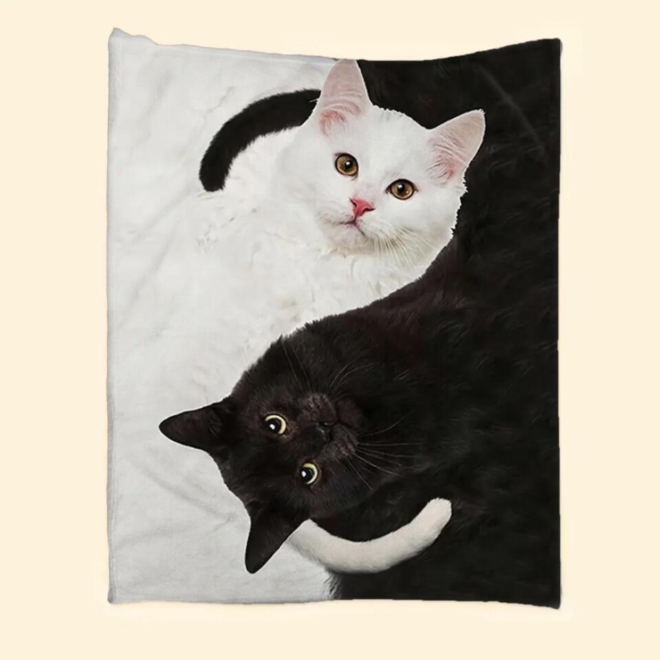 Personalized Black And White Cat Cat Lovers Quilt Blanket Printed 22DEC-HQ30