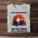 Personalized Never Underestimate An Old Man With A Motorcycle T-shirt Printed MTHPN2406